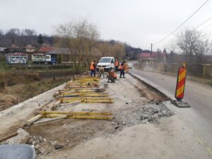 Administrația județeană din Cluj a dat ordin de reluare a lucrărilor de reabilitare și modernizare a Drumurilor Județene 161G Sucutard – Chiriş – Petea – Pălatca – Vaida Cămăraş – DN 16 și 172A limită cu județul Bistrița-Năsăud – Țaga, parte a Drumului Bistriței – lot 1.