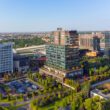 Iulius, singurul dezvoltator și operator de proiecte mixed-use de regenerare urbană din România, a încheiat un parteneriat cu IFC, membră a grupului BM, pentru elaborarea unei strategii de decarbonizare a întregului portofoliu al companiei și de atingere a țintei de net-zero emisii.