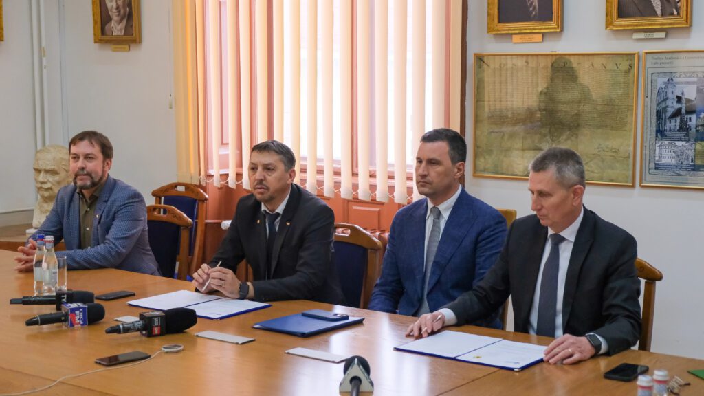 Universitatea Babeş-Bolyai (UBB) a găzduit semnarea parteneriatului cu Regia Națională a Pădurilor (RNP) Romsilva.