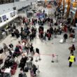 Aeroporturile din România au înregistrat, în primul trimestru, 4,9 milioane de pasageri, mai mulți pasageri decât în aceeași perioadă din 2019, înainte de pandemie.
