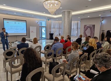 Agenția de Dezvoltare Regională Nord-Vest (ADRNV) a organizat atelierele care vin în sprijinul potențialilor beneficiari interesați să pregătească și să depună proiecte în cadrul Programului Regional Nord-Vest (PRNV) 2021-2027.