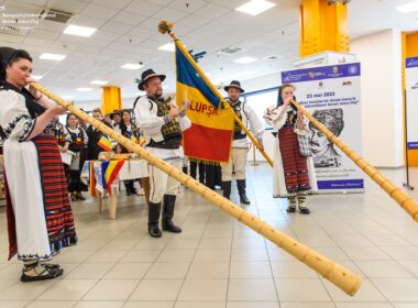 Eveniment comemorativ la 10 ani de când Aeroportul Internaţional Cluj poartă numele marelui erou naţional Avram Iancu Aeroportul Internațional Avram Iancu Cluj a marcat astăzi un eveniment comemorativ, dedicat personalității istorice, a celui ce a fost Avram Iancu.