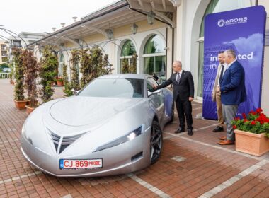 La evenimentul dedicat împlinirii a 25 ani de existență a AROBS Transilvania Software, de la Hotelul Grand Hotel, Emil Boc a subliniat avantajele competitive ale Clujului, în special capacitatea oamenilor de aici.