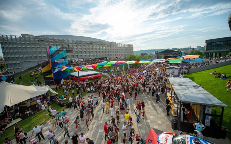 Sports Festival aduce la Cluj-Napoca, în 1-4 iunie, inițiere în 25 de sporturi, provocare pe traseul Survivor România, supercampioni față în față cu fanii, la Sports Talks, un masterclass dedicat profesioniștilor.