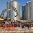 Holde Agri Invest, de 30,5 milioane de lei și 26,7 milioane de euro, contractat cu Banca Transilvania, în calitate de aranjor și finanțator și OTP Bank Romania, în calitate de finanțator.