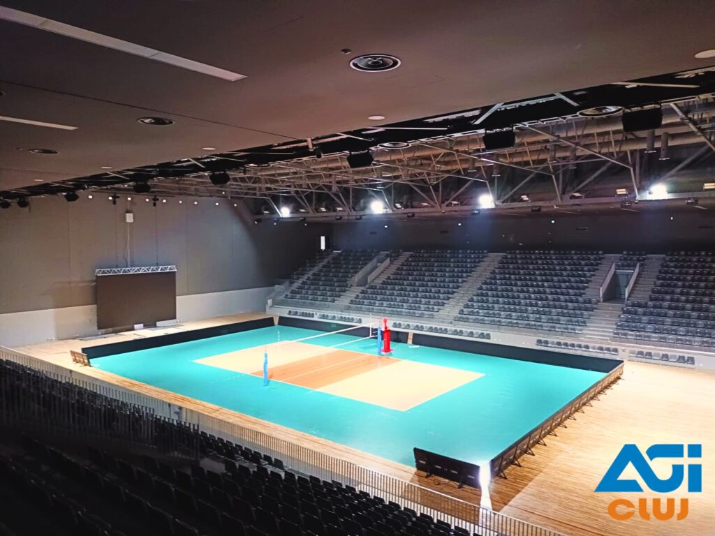 Sala Polivalentă din Blaj are o capacitate de 2.000 de locuri, este dotată cu spațiile și echipamentele necesare care să asigure desfășurarea în cele mai bune condiții a competițiilor sportive.