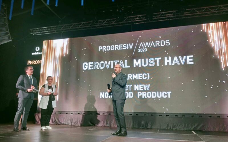 În cadrul galei de decernare a Premiilor Progresiv 2023, eveniment care premiază inovația și performanța în piața de retail & FMCG, Farmec a ridicat trofeul la categoria Best New Non-food Product, pentru cea mai recentă gamă lansată: Gerovital Must Have.