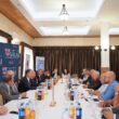 Administrația sălăjeană a organizat o întâlnire de lucru cu o delegație din Ungaria, din care au făcut parte vicepreședinții Consiliului Județean (CJ) Hajdu-Bihar, Laszlo Bulcsu și Sandor Sandor, dar și oameni de afaceri maghiari.