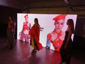 UAD Fashion Show este noua denumire a Galei UAD Fashion Design după ce organizarea evenimentului a fost preluată de către conferențiarul Lucian Broscățean, coordonatorul departamentului, de la Matei Miko (Transilvania Fashion, Rotary Cluj-Napoca).