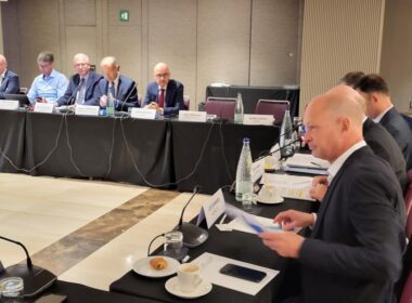 La întrunirea ACI Europe de Barcelona au fost analizate principalele probleme care preocupă aeroporturile europene, una fiind recuperarea traficului aerian de dinainte de pandemie în contextul în care Organizația Mondială a Sănătății a stabilit că nu mai există o urgență globală legată de sănătatea publică.