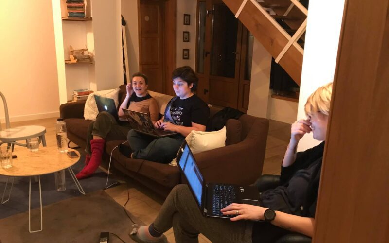 NO.MAD, comunitate fondată în București, și-a propus să aducă freelancerii și antreprenorii împreună la nivel local.