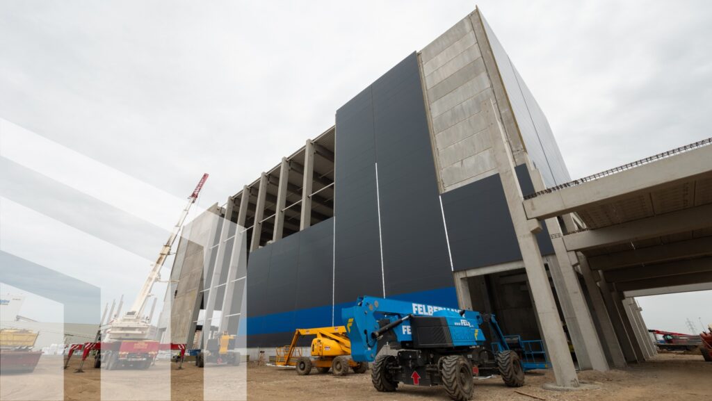 Work in progress la construcția fabricii de medicamente STADA de la Turda, cu o suprafaţă totală a unității de 30.000 mp,