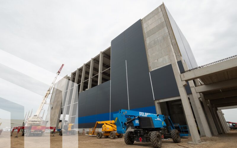 Work in progress la construcția fabricii de medicamente STADA de la Turda, cu o suprafaţă totală a unității de 30.000 mp,