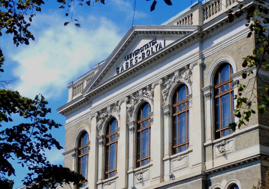 Universitatea Babeș-Bolyai (UBB) a lansat programul UBBMed în cadrul Școlii de Sănătate („UBB School of Health”).