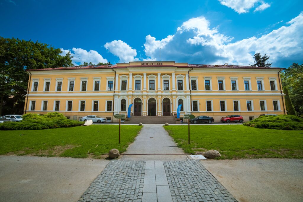 Rectorul Universității de Științe Agricole și Medicină Veterinară (USAMV) va fi desemnat pe baza alegerilor generale, prin vot universal, potrivit deciziei luate de comunitatea academică a instituției în cadrul referendumului.