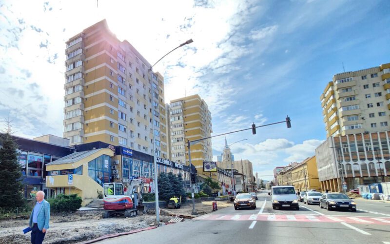 În zona Galeriilor Meseș sunt acum lucrări importante pentru transformarea acesteia așa încât să fie adusă și din punct de vedere practic și estetic în acord cu peisajul de ansamblu ce rezultă din modernizarea întregului centru al Zalăului.
