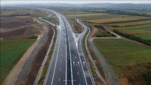 Luăm țipla de pe muzeul Autostrada Transilvania (A3) Nușfalău - Suplacu de Barcău și atingem borna 1.000 km 