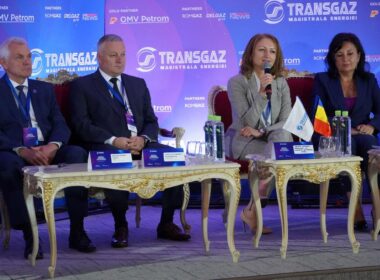 Organizat de Transgaz la Sibiu, la Congresul Central-European al Gazelor Naturale (CCEGN) este un excelent prilej de a sublinia importanța dialogului dintre autoritățile locale și companiile de utilități publice.