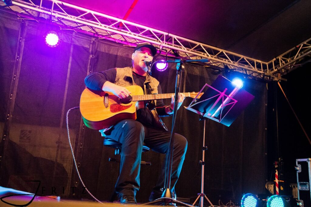 500 de persoane au luat parte la festivalul Cluj Folk Fest (CFF), care a avut loc în Camping Colina.