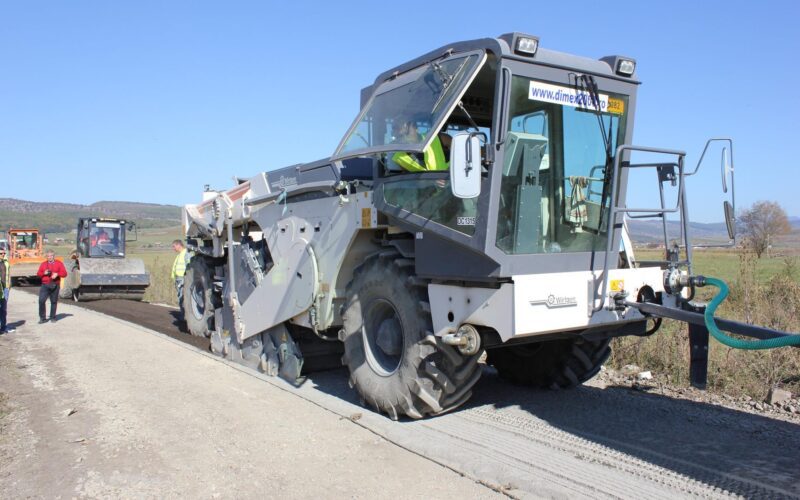 Au început lucrările pentru construirea Drumului Expres Tureni (DEX 4), legătura Clujului la Autostrada Transilvania (A3), coordonate de Dimex 2000 Company.