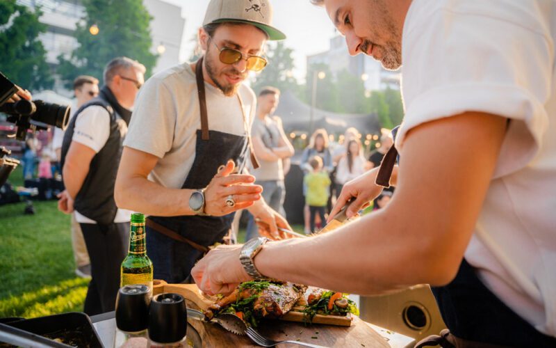 Street Food Festival (SFF) se întoarce acasă, la Cluj-Napoca, în Iulius Parc cu concerte C.T.C, The Mono Jacks, Belau, Vlad Flueraru.