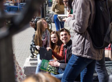 15.741 de studenți au fost acceptați în comunitatea academică a Universității Babeș-Bolyai (UBB) Cluj-Napoca, în noul an universitar 2023-2024, cel mai mare număr din ultimii ani, din care 40% cu taxă.