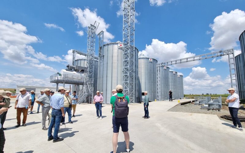 Holde Agri Invest (HAI), companie ce exploatează terenuri agricole, a anunțat finalizarea unei investiții la nivelul fermelor sale, prin construirea unui siloz cu o capacitate de stocare de 10.000 de tone în cadrul Fermei Frumușani.