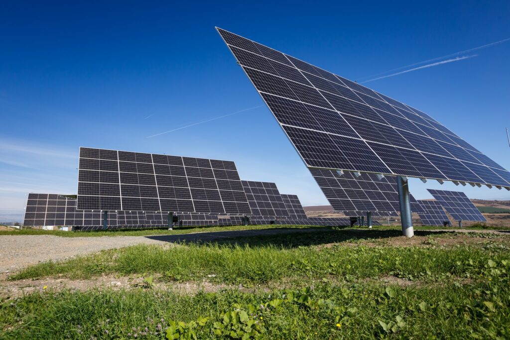 Primul parc fotovoltaic și eolian pentru cercetare din România, CITAT-E, este construit cu fonduri europene și fonduri de la bugetul local în zona Lomb a municipiului, în cadrul Cluj Innovation Park (CIP).