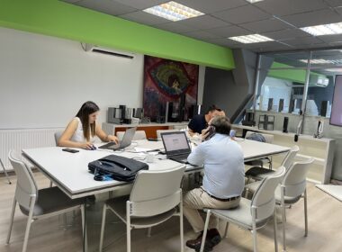 În 2024, Alukonigstahl România are în plan deschiderea unui showroom nou la sediul său din Cluj-Napoca și reamenajarea showroom-ului din București.