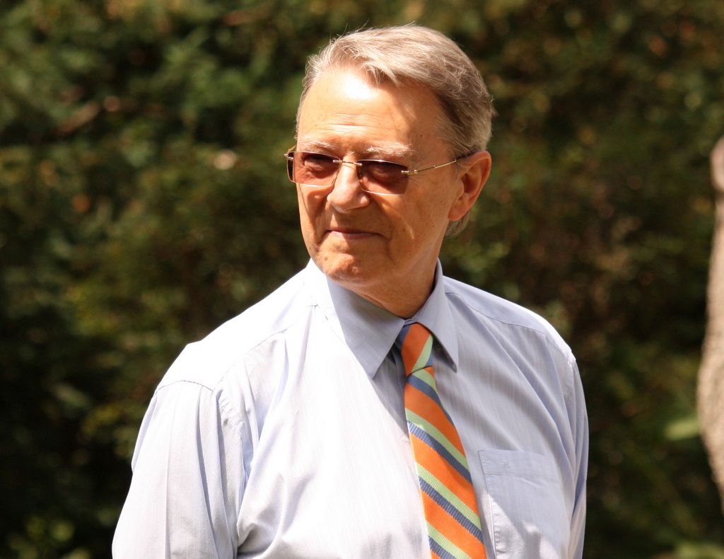Centrul Național de Competențe pentru un Stil de Viață Sănătos (CNCSVC) va fi coordonat de profesorii Daniel David și Nicolae Hâncu. Medicul nutriționist este unul dintre inițiatorii acestui concept în zona medicală din România. 