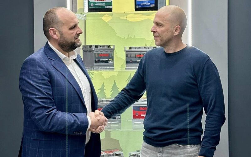 Alin Ioaneș, director general al producătorului de acumulatori auto Rombat a anunțat investiția într-un parc fotovoltaic de 4,2 MW, care va fi executat de o altă companie din județ, Datacor.