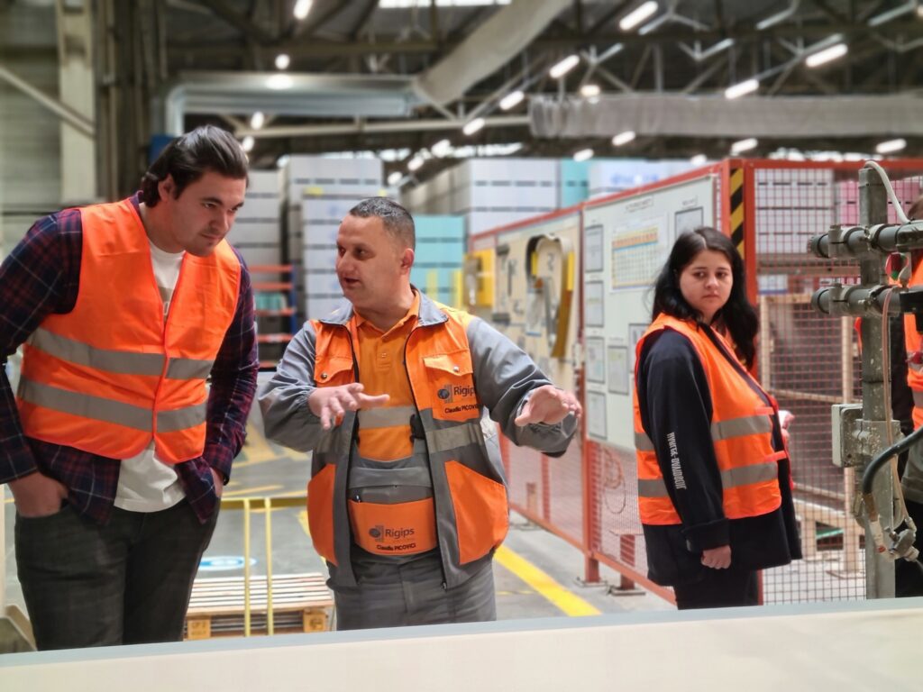 Saint-Gobain Rigips a anunțat că are în vedere angajarea unui inginer de mentenanță pentru noua fabrică.