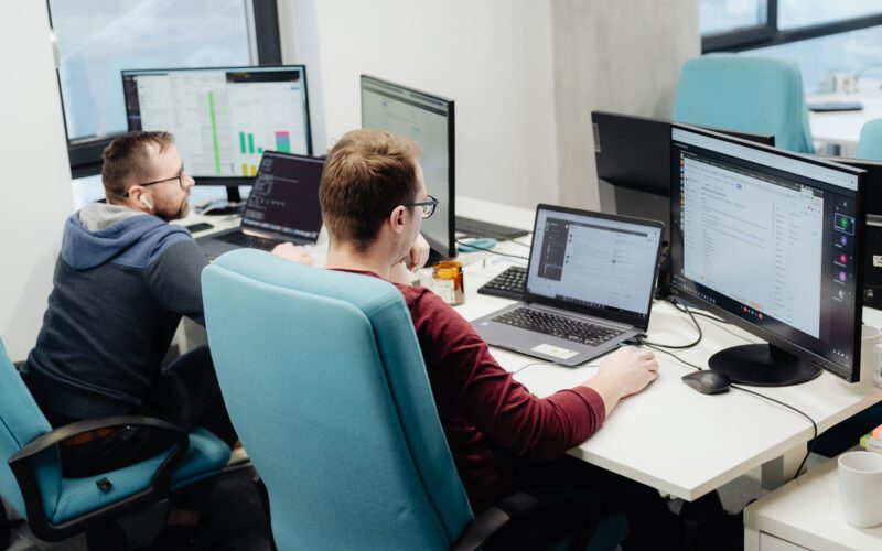 Consiliul de Administrație (CA) al companiei Life Is Hard (LIH) Florești a stabilit detaliile unei emisiuni de obligațiuni corporative neconvertibile de până la 10 milioane de lei.
