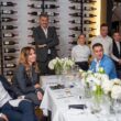 Un robot produs în Thailanda este noul ospătar al restaurantului-terasă La Tour.