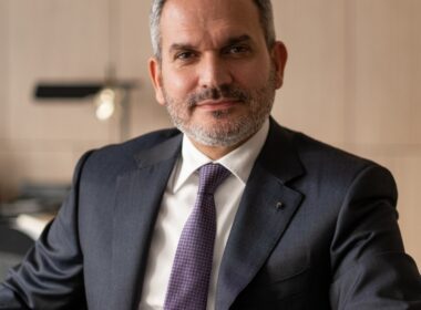 CEO-ul Băncii Transilvania Cluj, Omer Tetik, a făcut o sinteză a anului 2023, din punct de vedere economic, social, dar și geopolitic. 