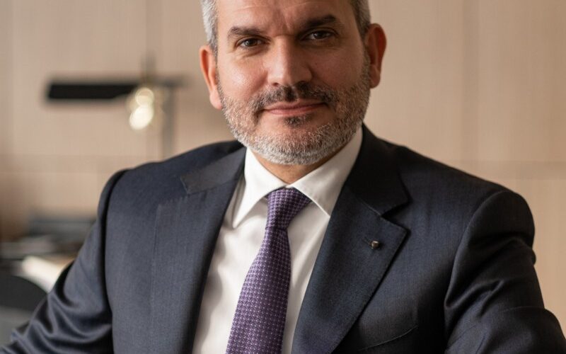 CEO-ul Băncii Transilvania Cluj, Omer Tetik, a făcut o sinteză a anului 2023, din punct de vedere economic, social, dar și geopolitic. 