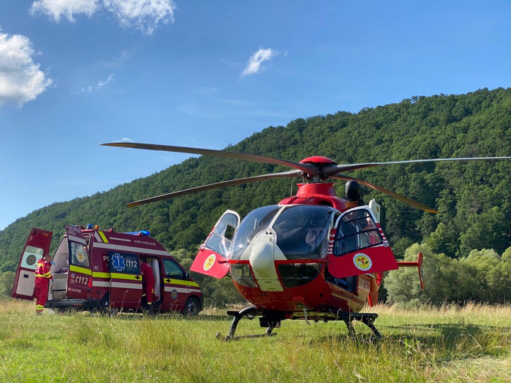 Echipajele elicopterelor SMURD au intervenit pentru acordarea asistenței medicale de urgență, transferarea de urgență a pacienților critici, căutarea, salvarea și evacuarea persoanelor accidentate, fiind transportate la unităţile spitaliceşti 212 persoane.