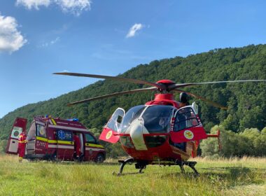 Echipajele elicopterelor SMURD au intervenit pentru acordarea asistenței medicale de urgență, transferarea de urgență a pacienților critici, căutarea, salvarea și evacuarea persoanelor accidentate, fiind transportate la unităţile spitaliceşti 212 persoane.