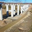 Se va construi un viaduct de 2 km, conducând la depășirea în aval a traseului Drumului Național DN 1F, precum și a cursului Pârâului Topa Mică.