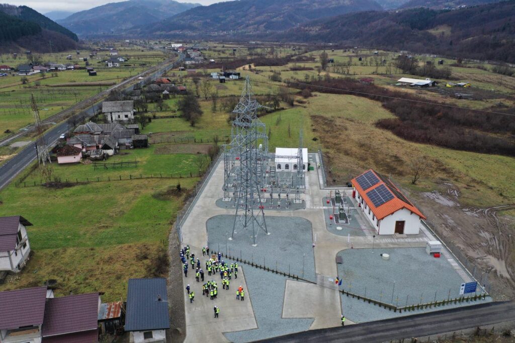 Stația electrică de 110/20 kV și 42 km de rețea electrică din Leordina, pentru mărirea capacității de distribuție a energiei electrice din zonele Valea Vișeului și Valea Izei a fost finalizată de Distribuție Energie Electrică România (DEER) Cluj.