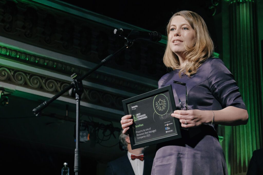 Directorul financiar al TeraPlast, Ioana Birta, a subliniat, la Gala BMG România, importanța unei guvernanțe bine structurate și adaptate realității business-ului în parcursul de succes al grupului.