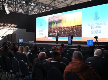 Jean Ionescu, Country Leader pentru România și Republica Moldova la Corteva, a prezentat cele mai importante soluții pentru agricultura sustenabilă, inovativă, la conferința internațională, în fața a peste 1.000 de experți, din 18 țări.