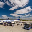 Principalii operatori în România: 2007 Tarom 30,8% Carpatair 10,6% Blue Air 8,7% Lufthansa 6,5% Alitalia 5,5% 2023 Wizz Air 49,7% Tarom 13,3% Ryanair 12,4% HiSky 4,1% Lufthansa 4,0% Sursa: AAR
