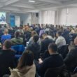 Președintele Camerei de Comerț și Industrie Maramureș (CCIM), Florentin Tuș, i-a încurajat pe cei prezenți în sală să acceseze scheme de finanțare, să consulte cât mai multe ghiduri pentru a identifica nișa care li se potrivește și care le poate aduce plusvaloare în activitatea pe care o desfășoară.