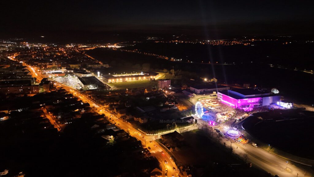 La prezentarea Turda Arena au fost prezenți, alături de autorități locale și județene, deputații Cristina Burciu și Radu Moisin, dar și primari din zonă, care au accentuat beneficiile pe care le aduce proiectul la nivel local și regional.