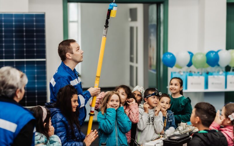 Distribuție Energie Electrică România (DEER) Cluj, cel mai mare distribuitor național de profil, a organizat proiectul educativ “Școala Altfel cu Micul Energetician”, proiect care face parte din campania sa educativă.