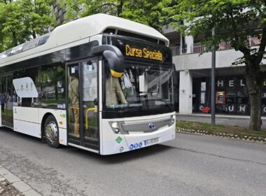Ne dorim să avem o flotă de astfel de autobuze în oraș, uzină de producere și stație de încărcare de hidrogen, alături de cealaltă componentă, cea electrică, fiindcă nu se exclud.