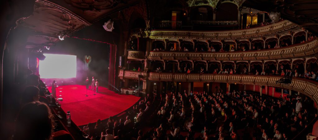 Trofeul Transilvania, de 10.000 €, a mers la filmul indian “Fetele tot fete”.