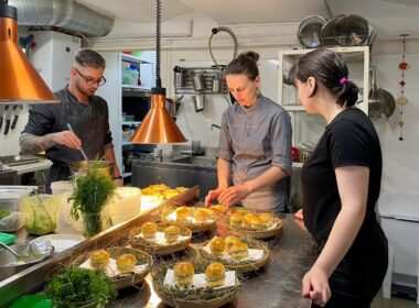 Fine dining-ul din România se numără printre cele mai accesibile din Europa, media unui meniu de degustare fiind sub 100 de euro în țara noastră, conform platformei de rezervări online Bookingham.