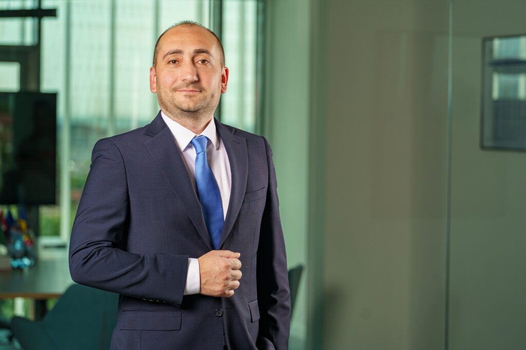Conducerea producătorului de materiale de construcții a anunțat numirea lui Bogdan Crăciunaș ca director financiar al companiei.